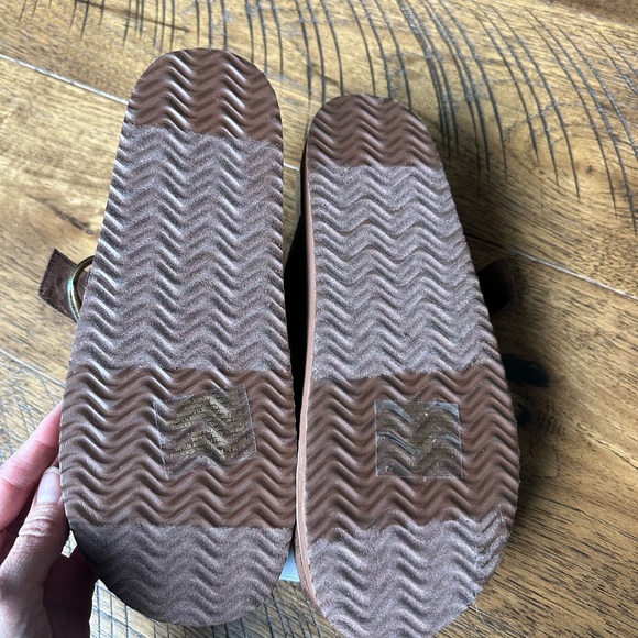 American Eagle Outfitters Brown Suede Slide Clogs with Buckle - Picture 3 of 4